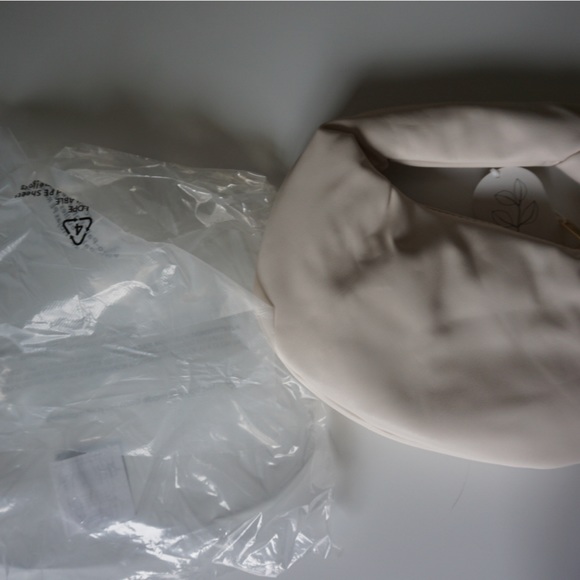 Melie Bianco Alexandra Top Handle Bag In Cream - Picture 5 of 6